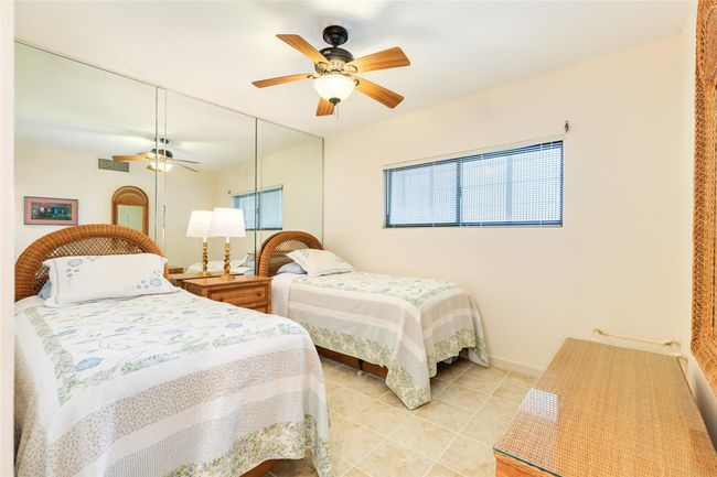 UNIT-1103 - 1401 E Beach Dr, Condo with 2 bedrooms, 2 bathrooms and 2 parking in Galveston TX | Image 18