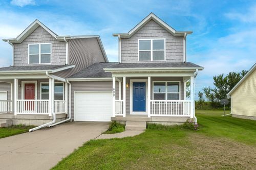 600 Prairie Meadow Dr, Blue Grass, IA, 52726-8500 | Card Image