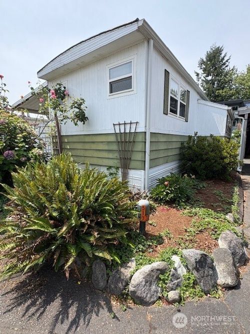 unit-114-7301 Ne 175th St, Kenmore, WA, 98028-6518 | Card Image