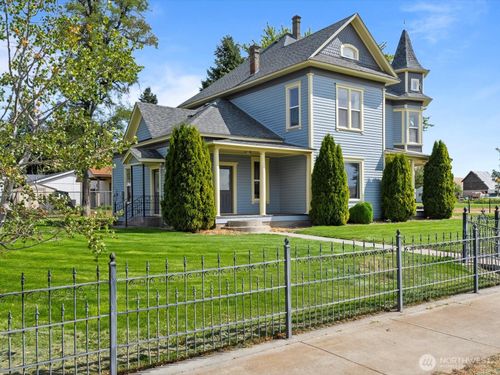 101 N F St, Prescott, WA, 99348-8627 | Card Image