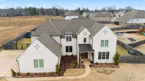 13764 River Grove Ln S, Olive Branch, MS, 38654-9878 | Card Image