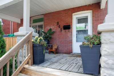 845 Sherburne St, House other with 3 bedrooms, 2 bathrooms and 4 parking in Peterborough ON | Image 3