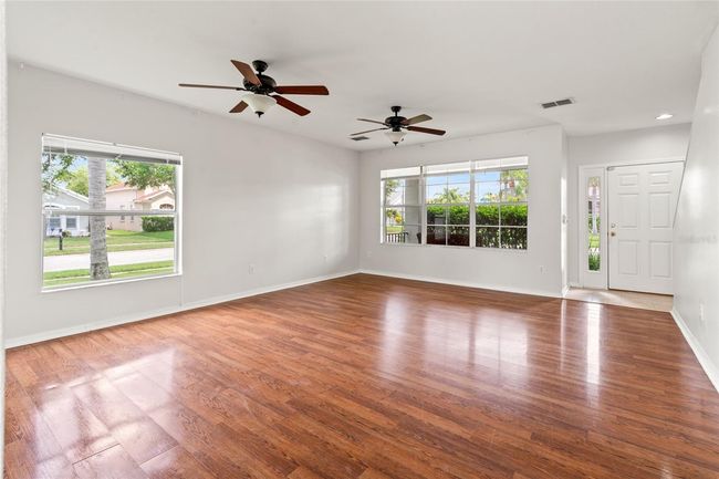 Living Room | Image 8