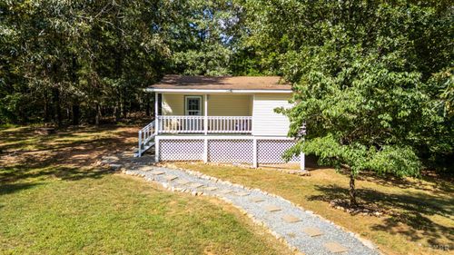 381 Frying Pan Ln, Pittsville, VA, 24139-2616 | Card Image