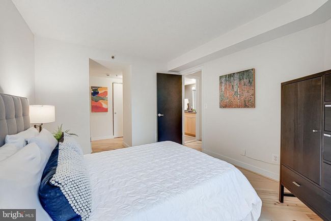 S1013 - 7500 Woodmont Ave, Condo with 1 bedrooms, 1 bathrooms and null parking in BETHESDA MD | Image 12