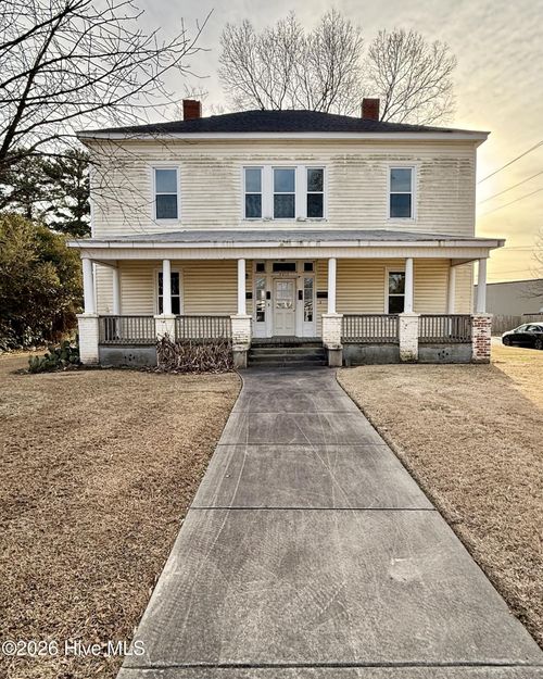 a-b-c-and-d-4413 W Church St, Farmville, NC, 27828-1215 | Card Image