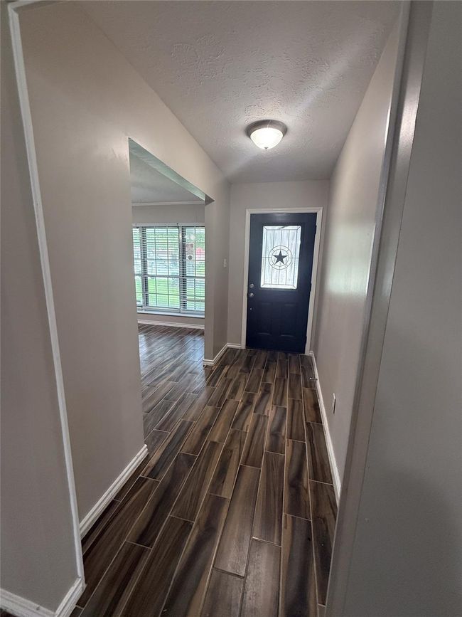 2309 Cedar St, House other with 3 bedrooms, 2 bathrooms and 2 parking in Pearland TX | Image 4