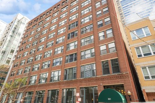 507-801 Wells St, Chicago, IL, 60607-4527 | Card Image