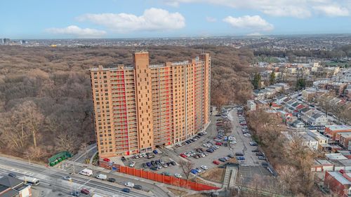 apt-1l-90 Union Tpke, Glendale, NY, 11385-8059 | Card Image