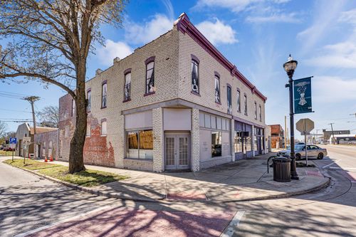 504 W Commercial St, Springfield, MO, 65803-2632 | Card Image