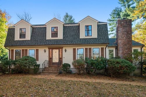 3 Massachusetts Ave, Norfolk, MA, 02056-1126 | Card Image