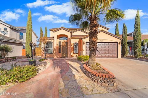 444 Ghost Flower St, Horizon City, TX, 79928-5571 | Card Image