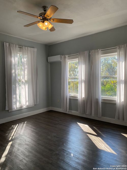 apt-3-1318 Willow, San Antonio, TX, 78208-1243 | Card Image