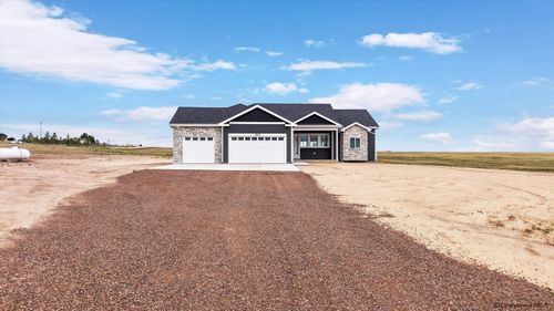 2056 Mammoth Rd, Cheyenne, WY, 82009-9190 | Card Image