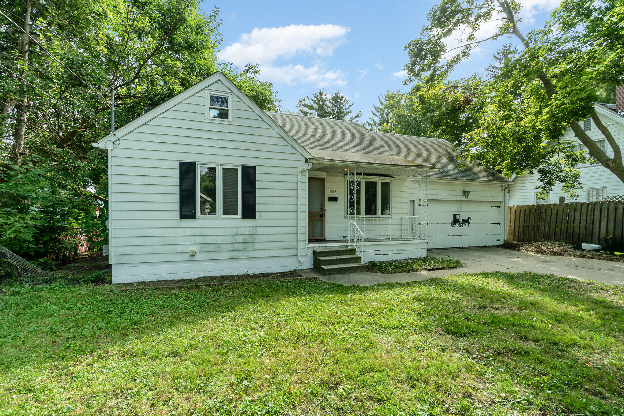 Delaware St, Saginaw, MI 48602