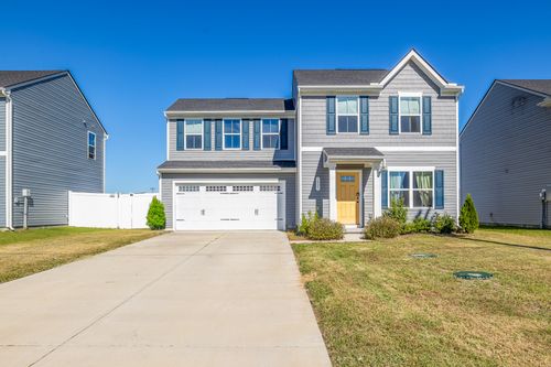 5805 Stardive Way, Christiana, TN, 37037-2048 | Card Image