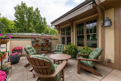 1868 Gordon Mnr Ne, Atlanta, GA, 30307-2319 | Card Image