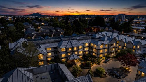 307-3010 Washington Ave, Victoria, BC, V9A1P6 | Card Image