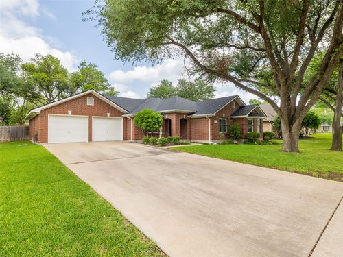 1304 Sagewood Dr, Taylor, TX, 76574-7009 | Card Image