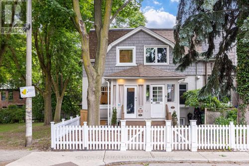 47 Geneva Ave, Toronto, ON, M5A2J9 | Card Image