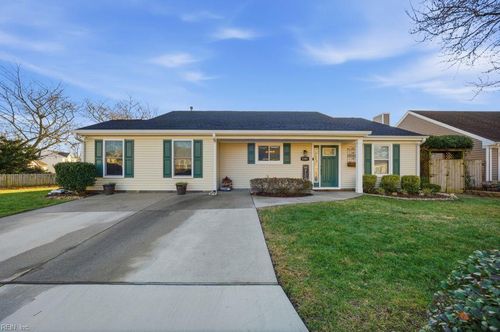 1181 Broadlawn Rd, Virginia Beach, VA, 23454-5782 | Card Image