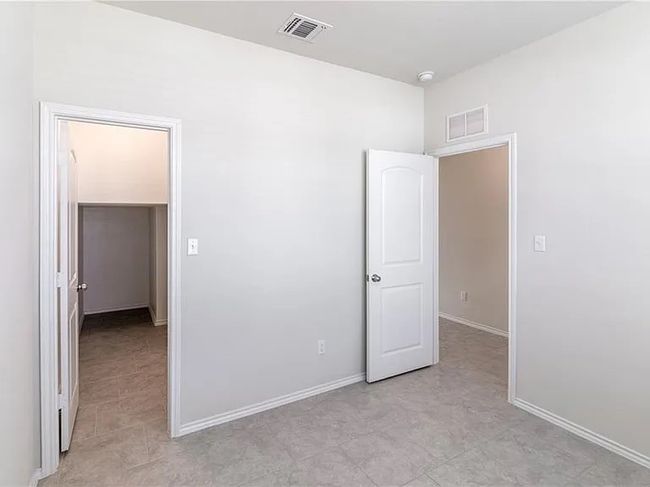 1525 Cliffbrake Way, House other with 4 bedrooms, 3 bathrooms and 4 parking in Georgetown TX | Image 9