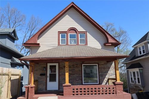 4123 Woodland Ave, Kansas City, MO, 64110-1449 | Card Image