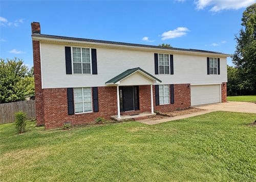909 Kings Ct, Russellville, AR, 72801-5719 | Card Image