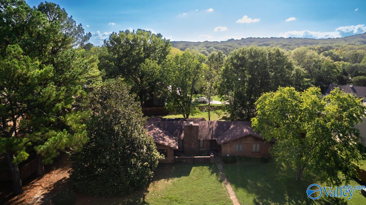 Nadina Dr, Huntsville, AL 35803
