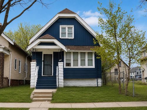 2607 N 24th St, Milwaukee, WI, 53206-1052 | Card Image