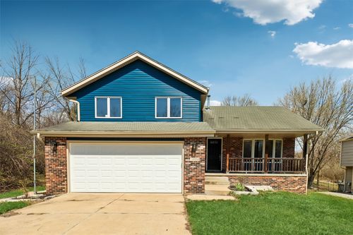 1906 W Euclid Ave, Indianola, IA, 50125-2055 | Card Image