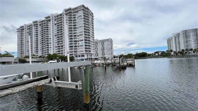 APT-1501 - 18071 Biscayne Blvd, Condo with 2 bedrooms, 2 bathrooms and null parking in Aventura FL | Image 39