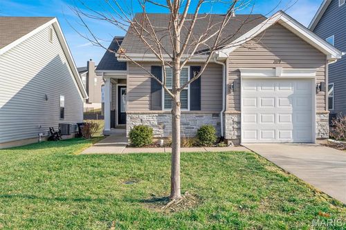 2179 Windswept Farms Dr, Eureka, MO, 63025-4103 | Card Image