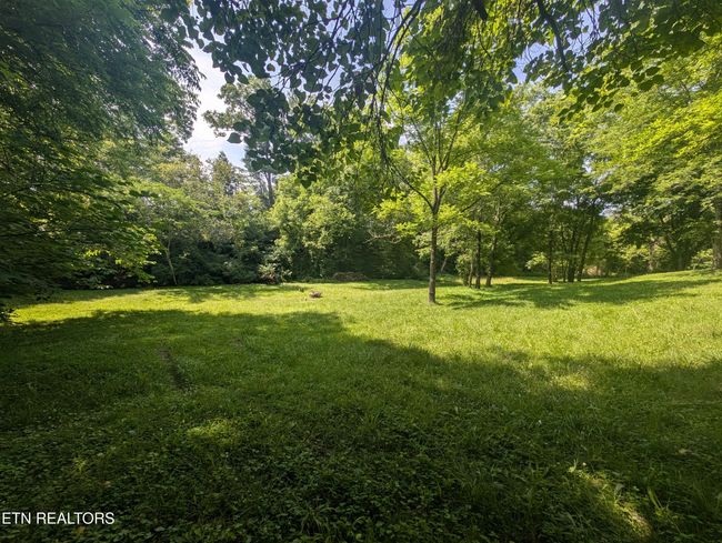 7421 Sevierville Pike, House other with 2 bedrooms, 1 bathrooms and null parking in Knoxville TN | Image 13