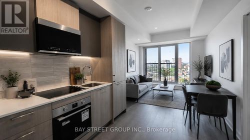 1102-10 Oak Street, Toronto (Regent Park), ON, M5A0Z1 | Card Image