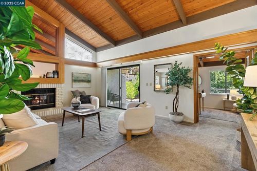 1091 Camino Verde Cir, Walnut Creek, CA, 94597 | Card Image
