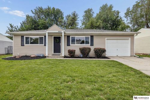 5411 Orchard St, Lincoln, NE, 68504-3271 | Card Image