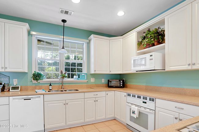 161 N Lake Dr, House other with 3 bedrooms, 2 bathrooms and 2 parking in Boiling Spring Lakes NC | Image 10