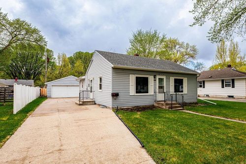 1001 18th St S, Fargo, ND, 58103-2925 | Card Image