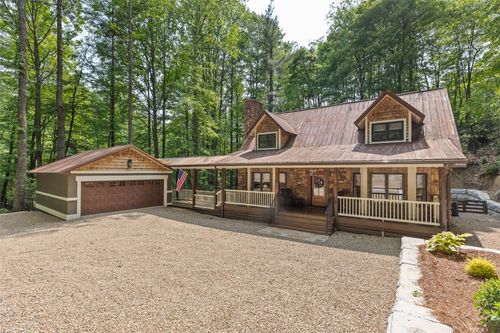 311 Dominion Rd, Cashiers, NC, 28717 | Card Image