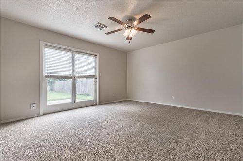 9 Shirley Lane, Edmond, OK, 73003 | Card Image