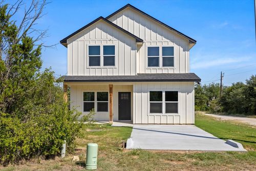 5660 Lone Star Cir, Granbury, TX, 76048-6537 | Card Image
