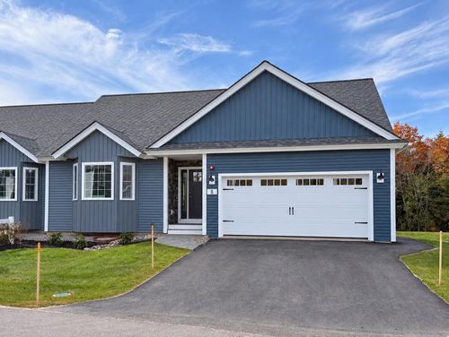 8-8 Leclair Drive, Fremont, NH, 03044 | Card Image