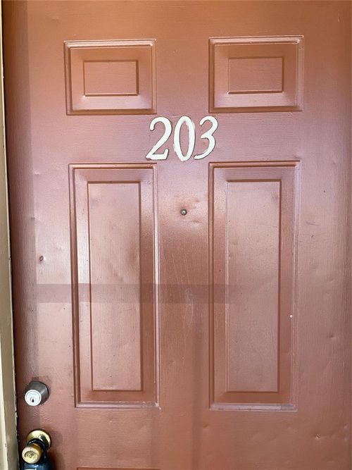 apt-203-4710 Airport Blvd, Houston, TX, 77048-1051 | Card Image