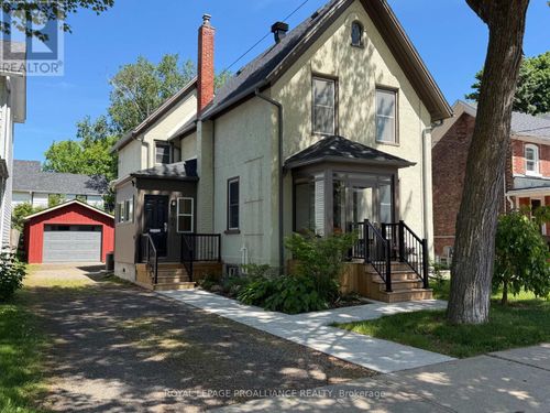 104 James Street W, Brockville, ON, K6V4A2 | Card Image