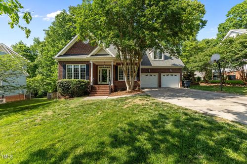 104 Crossway Ln, Holly Springs, NC, 27540-7435 | Card Image