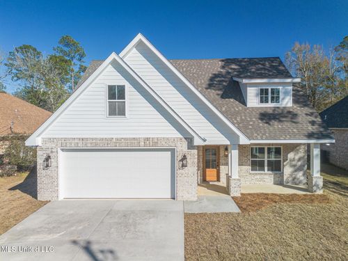 659 Koula Dr, Diamondhead, MS, 39525-3819 | Card Image