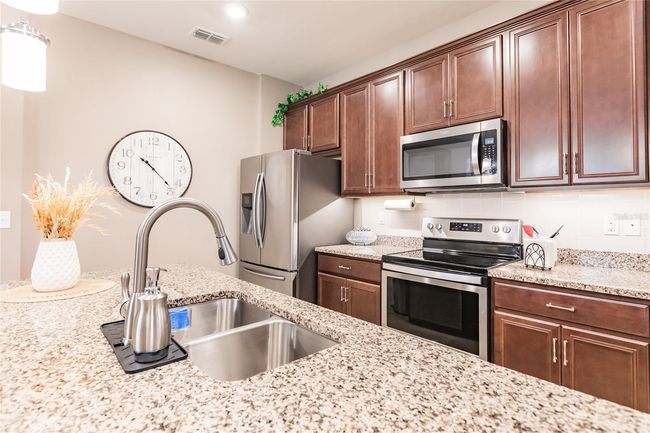 KITCHEN | Image 17