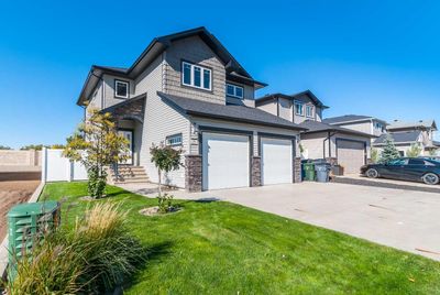 96 Somerside Way Se, House detached with 4 bedrooms, 4 bathrooms and 4 parking in Medicine Hat AB | Image 2