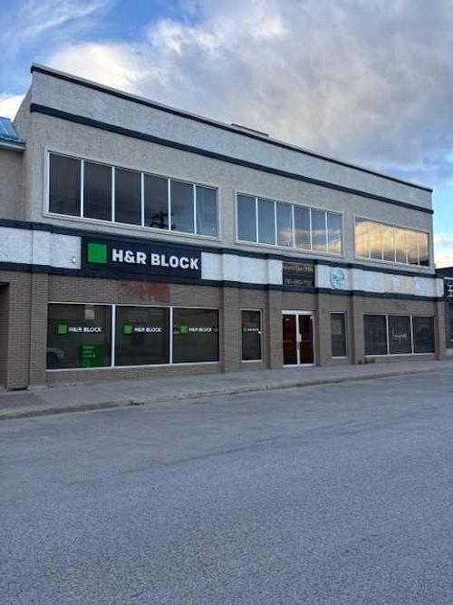 102b-211 Pembina Avenue, Hinton, AB, T7V2B3 | Card Image